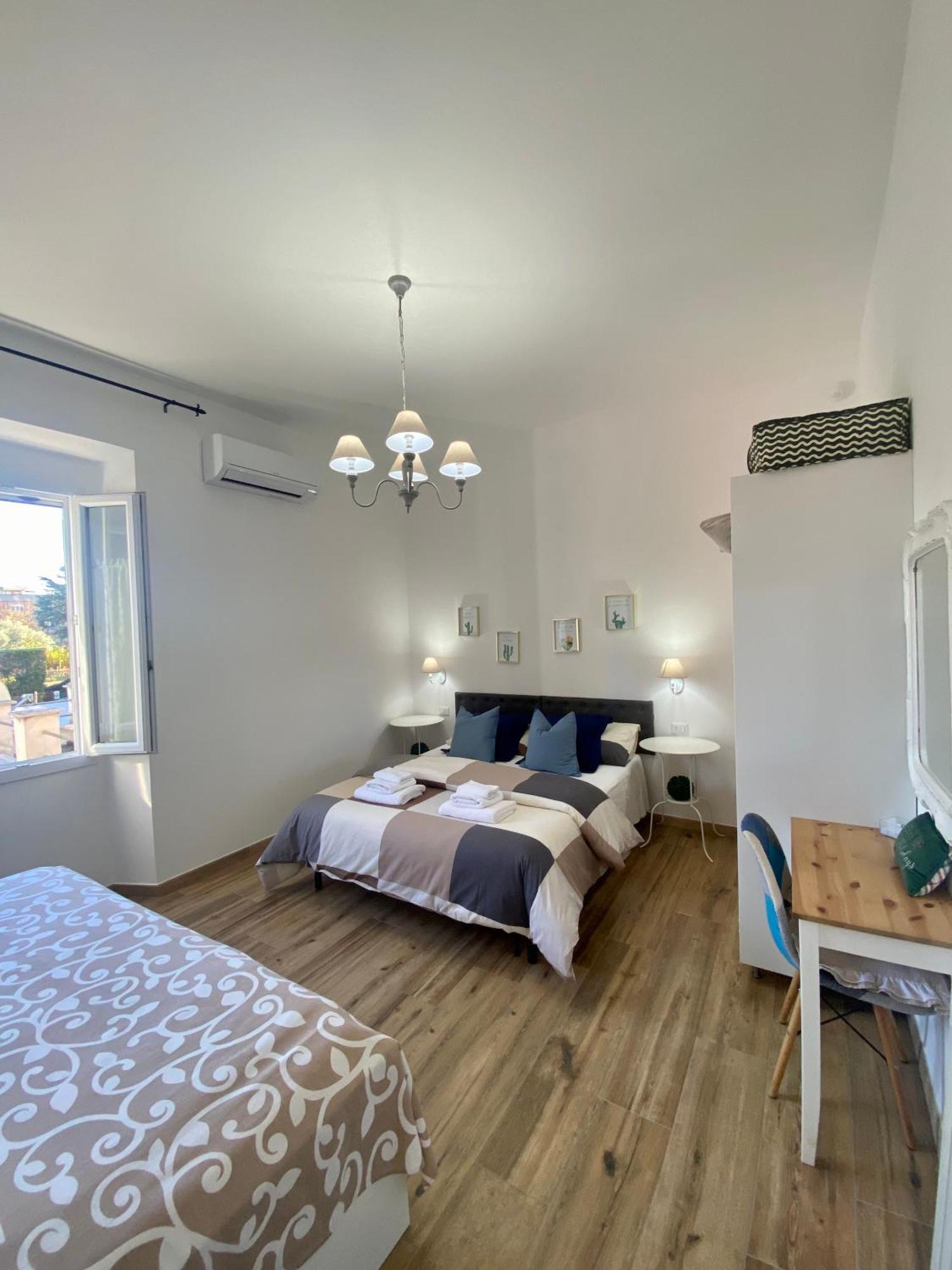 Menasihome Rome Buitenkant foto
