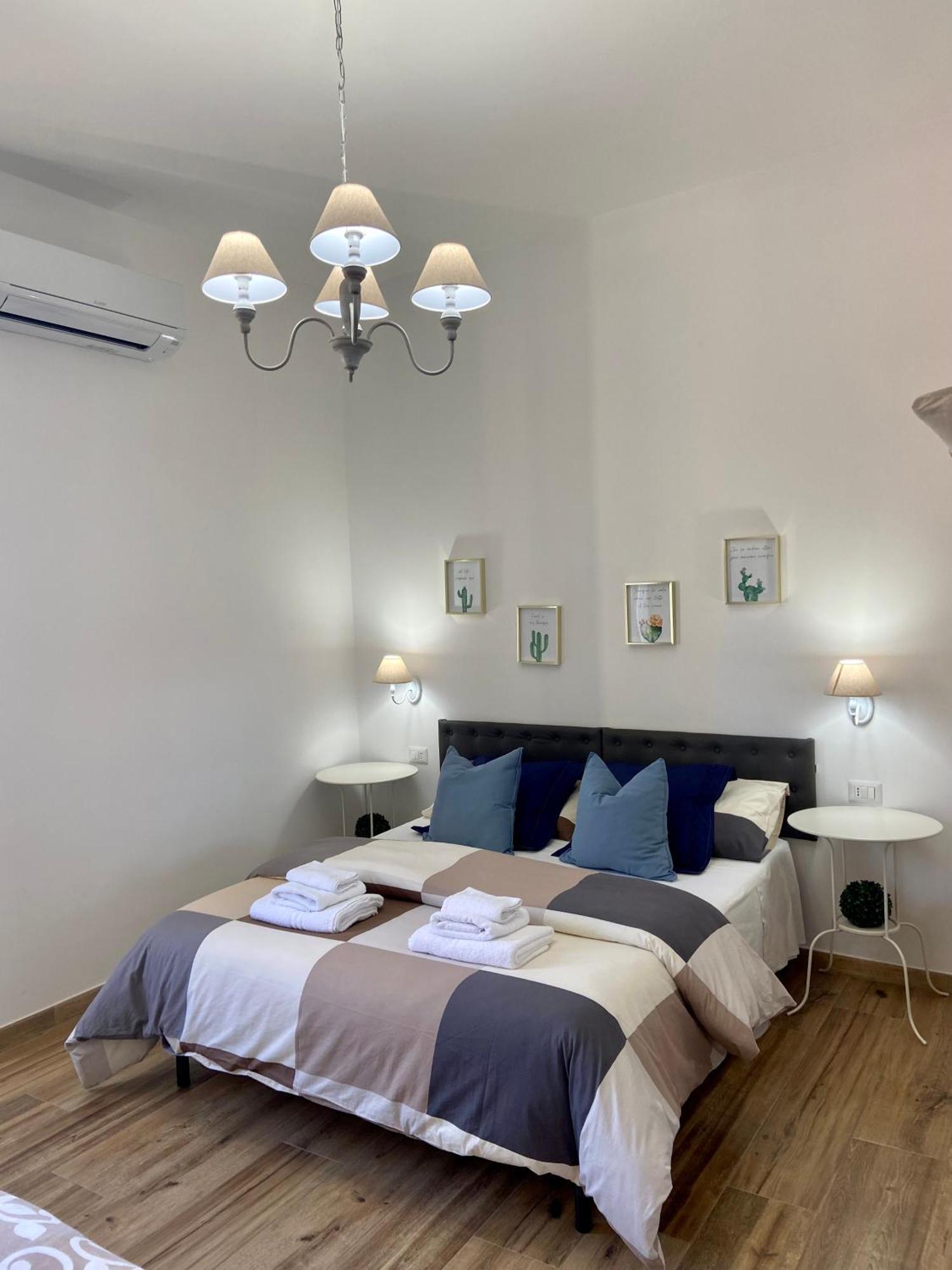 Menasihome Rome Buitenkant foto